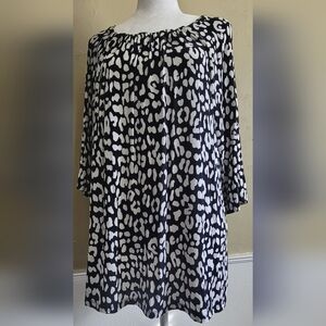 Dana Bachman 3/4 Sleeve Gently Used, Size XL